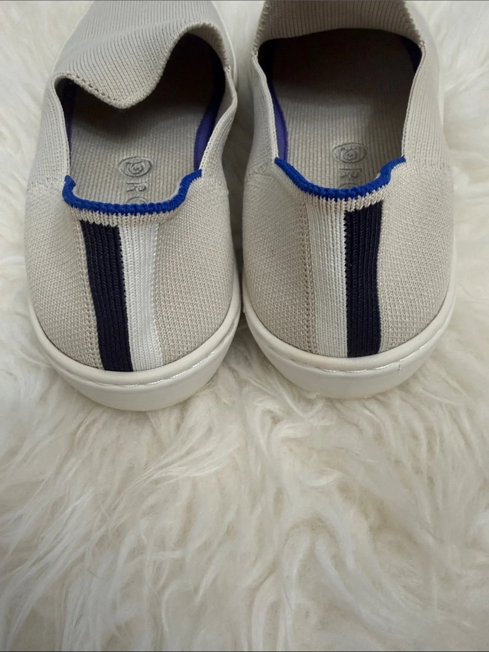 Rothy's Sneaker Women Light Gray Slip-On Loafers with Navy Trim Size 6